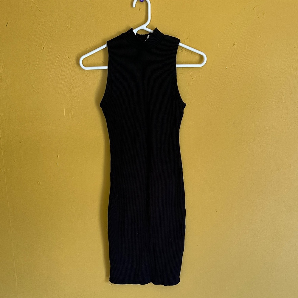 Heart Hips ribbed Black Sleeveless Mini Dress